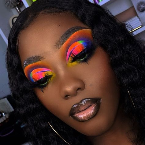 L💞VII on Instagram: “TUTORIAL IN PERVIOUS POST🙌🏿” Pretty Eyeshadow, Bold Eye Makeup, Cut Crease Makeup, Makeup Is Life, Rainbow Makeup, Face Beat, Instagram Tutorial, Colorful Eye Makeup, Makeup Tattoos