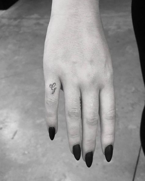 Letter G Tattoo, Grandfather Tattoo, Tiny Tattoo Ideas, G Tattoo, Small Girl Tattoos, Initial Tattoo, Tiny Tattoo, Tattoo Script, Discreet Tattoos