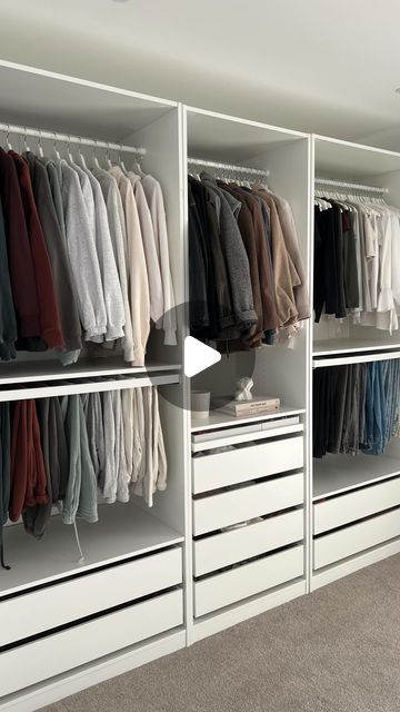 Aesthetically in Home | Lucy on Instagram: "Organising this fills me with so much joy ☺️🤍 #wardrobeorganisation #ikeapax #ikea #organising" Ikea Walking Closet Ideas, Ikea Walk In Wardrobe, Ikea Wardrobe Ideas, Small Room Wardrobe Ideas, Wardrobe Organisation Ideas, Organised Wardrobe, Ikea Dressing Room, Ikea Dressing, Ikea Closet Hack