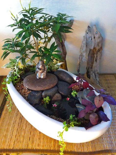 Mini Zen Garden Design, Indoor Mini Garden, Mini Rock Garden, Miniature Garden Design, Diy Miniature Garden, Miniature Garden Decor, Small Buddha Statue, Miniature Zen Garden, Mini Zen Garden