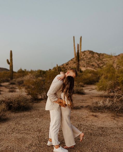 Engagement Photo Arizona, Saguaro Lake Engagement Photos, Joshua Tree Couples Photos, Desert Photoshoot Ideas Family, Desert Couple Photoshoot Arizona, Sedona Couples Photoshoot, Engagement Photos Outfits Desert, Desert Couple Photos, Desert Family Photoshoot Arizona