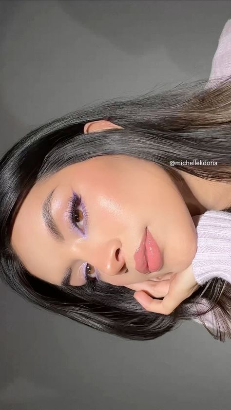 Easy Purple Makeup, Makeup Inspo Purple, Purple Wedding Makeup, Simple Prom Makeup, Purple Eyeshadow Looks, Purple Makeup Looks, Classy Makeup, Prom Eye Makeup, Purple Spring