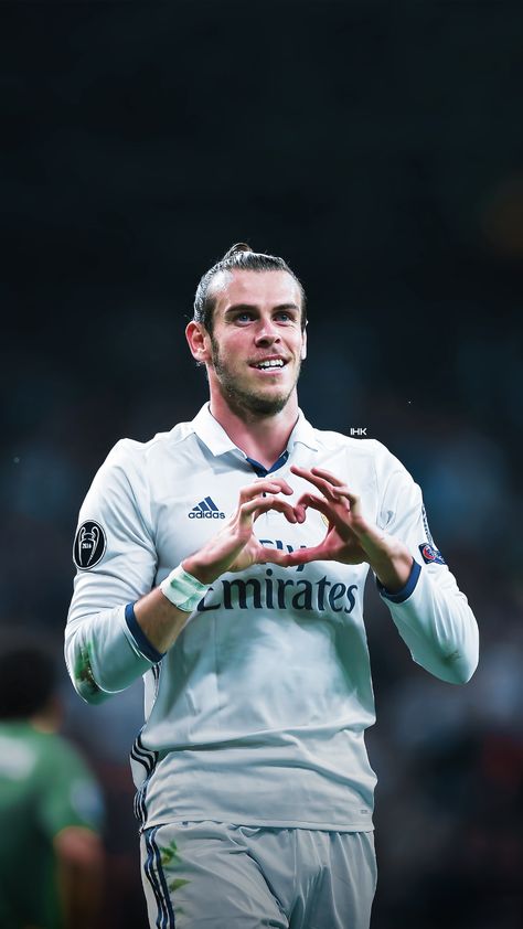 #garethbale #bale #garethbalegoals #garethbalespurs #gareth #garethbalegoal #garethbale2021 #topgoalsgarethbale #garethbaletottenham Gareth Bale Wallpapers, Real Madrid Legends, Football Aesthetics, Real Madrid Gareth Bale, Football Player Costume, Bale 11, Bale Real, Real Madrid Pictures, Football Aesthetic