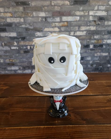 Torte Halloween, Mummy Party, Mummy Cake, Halloween Block Party, Cake 5, Halloween Cake, Halloween Mummy, Halloween 1, Bday Cake