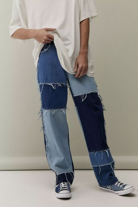 Patchwork Jeans Outfit, Jean Diy, Patchwork Denim Jeans, Skate Jeans, Jeans Outfit Men, Diy Jeans, Color Combos Outfit, Denim Projects, Skater Jeans