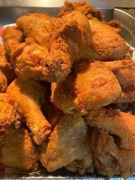 Southern Fried Chicken Recipe, Fried Chicken Batter, Fried Chicken Ingredients, Chicken Batter, Spicy Fried Chicken, Cup Of Milk, Chicken Pieces, Southern Fried Chicken, Crispy Fried Chicken