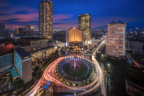 Juggling Act: Asian City, Jakarta City, Sea Wallpaper, Moments In Time, Exotic Places, City That Never Sleeps, City Photography, National Monuments, Capital City