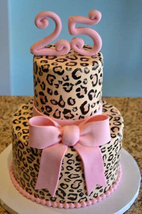 Pink leopard cake Leopard Cake, Leopard Print Cake, Animal Print Cake, Cupcakes Decorados, Bday Cake, Pretty Birthday Cakes, Cute Birthday Cakes, Fancy Cakes, Summer Dream