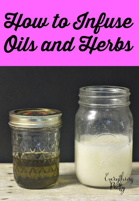 How to Infuse Oils With Herbs for DIY Recipes - Everything Pretty Infused Oil Recipes, Lotion Recipe, Mask Recipes, All Natural Beauty, Natural Beauty Care, Herb Recipes, Scrub Recipe, Herbal Infusion, Herbs For Health