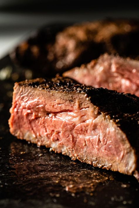 Smoked Tri Tip Recipe | Smoke it low and slow, then sear it hot and fast for perfectly cooked, packed-with-flavor and super-juicy tri tip steak. #tritip #smokedtritip #grilledtritip #steakrecipe Tri Tip Recipe, Tri Tip Marinade, Tri Tip Steak, Tri Tip Steak Recipes, Smoked Tri Tip, Cooking Tri Tip, Beef Tri Tip, Beef Loin, Hey Grill Hey