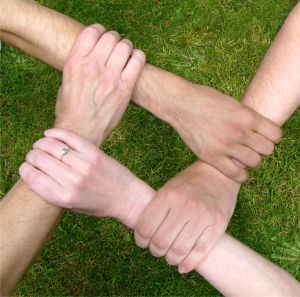 8 Fun and Effective Team Building Activities - Youth Group Games Youth Group Activities, Church Youth Group, Yw Activities, Youth Conference, Team Building Games, Youth Game, Youth Games, Youth Club, Youth Group Games