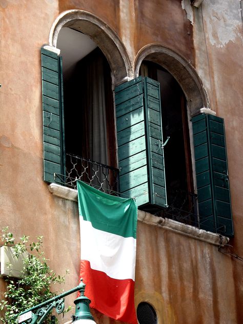 Window With Italian Flag, Venice, Italy  2011 / by Marny Perry Italian American Aesthetic, Study Abroad Travel, Italy Culture, Italy Vibes, Spain Aesthetic, Italian Aesthetic, Grid Girl, Italian Life, Italy Flag