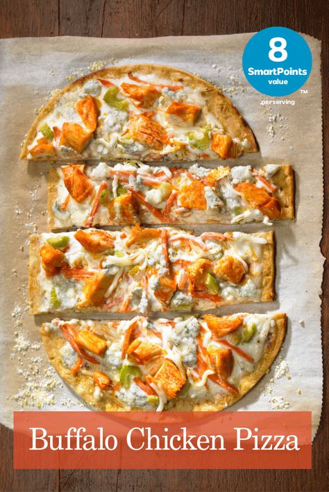 Flatout Recipes, Buffalo Chicken Pizza Recipe, Weight Watchers Pizza, Pizza Wrap, Low Carb Flatbread, Pizza Healthy, Chicken Pizza Recipes, Buffalo Style, Buffalo Chicken Pizza