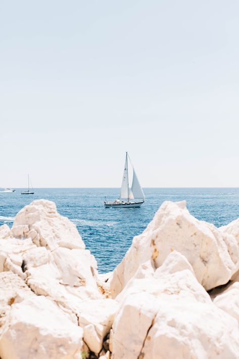 // c a n n e s Ipad Photography, Paper Ipad, Juan Les Pins, Cannes France, Nice France, Photography Beautiful, Sailboats, French Riviera, Travel Inspo