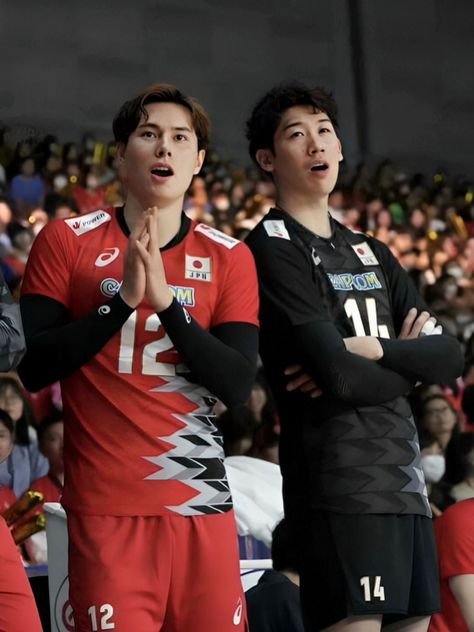 Ran Volleyball, Shiho Yoshimura, Haikyuu Real Life, Ran Takashi, Takahashi Ran, Volleyball Men, Volleyball Posters, Volleyball Wallpaper, Japanese Volleyball