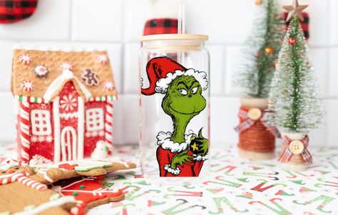 Milk For Santa, Grinch Santa, Christmas Tradition, Cute Cups, Co Design, Birth Month Flowers, Cozy Home, Reusable Straw, Beer Can