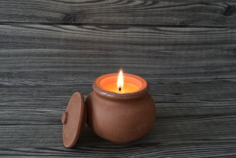 Candles In Clay Pots, Candle Clay Pot, Clay Candle Pots, Clay Candle Jar, Terracotta Candles, Clay Pot Candle, Terracotta Candle, Candle Autumn, Homemade Candle