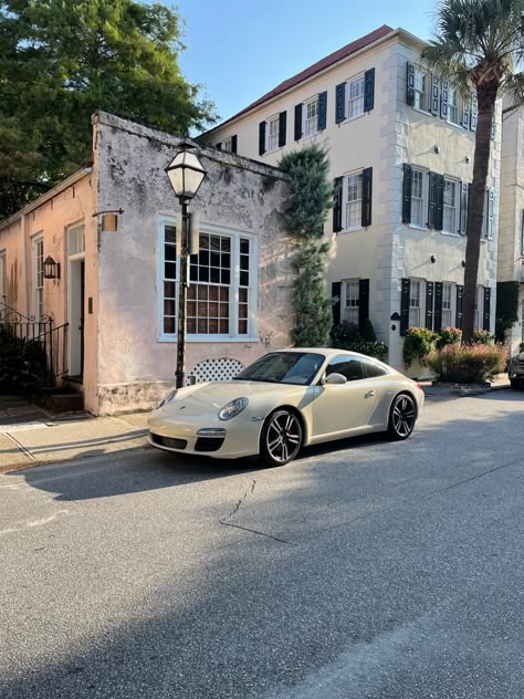 Cream Porsche Aesthetic, Beige Porsche Aesthetic, White Porsche Aesthetic, Cream Porsche, Old Porsche, Old Money Vintage, Porsche Gts, White Porsche, Money Vintage