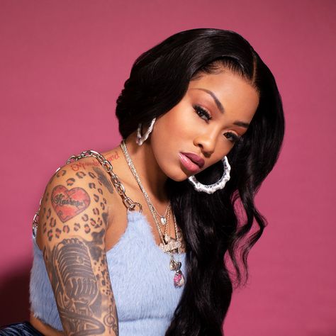 Ann Marie Hairstyles, Ann Marie Rapper, Ann Marie Wallpapers, Hidden Rainbow Hair, Marie Ann, Beyonce Dancers, Girl Shoulder Tattoos, E Girl Outfits, 2000s Fashion Trends