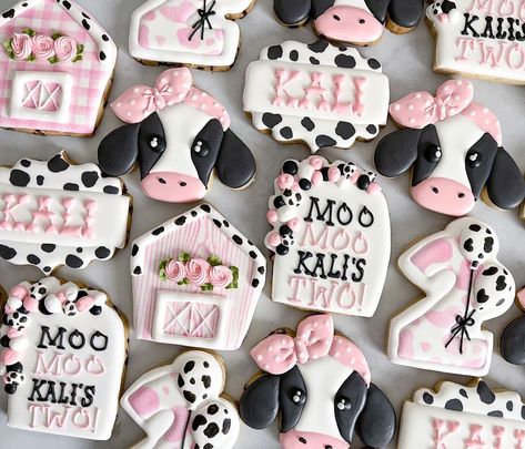 Moo Moo Kali’s Two! 🐮 . . . #cowcookies #2ndbirthday #moomoo #birthdaycookies #kidsparty #sweetaudrinas #cookies #texascookier… | Instagram Moo Moo Two Birthday, Cow Cookies 2nd Birthday, Moo Moo I’m Two Cookies, Moo Moo Look Whos 2 Birthday, Moo Moo Im Two Cookies, Moo Moo I'm Two Birthday Food, Moo Moo I’m Two Birthday Party, Moo Im Two, Oink Moo Cockadoodle Two