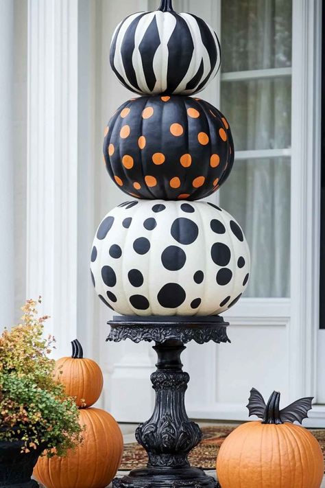 Pumpkin Topiary DIY Front Porch Pumpkin Topiary Ideas, Pumpkin Topiary Diy, Topiary Ideas, Outdoor Topiary, Topiary Diy, Pumpkin Topiary, Diy Front Porch, Beautiful Pumpkins, Whimsical Halloween