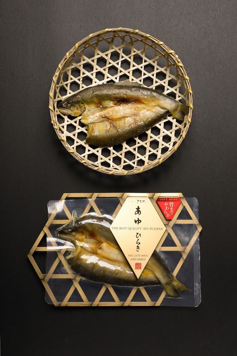 AYU Hiraki on Packaging of the World - Creative Package Design Gallery Roast Fish, Sushi Design, Sauce For Rice, Meat Pasta, Christmas Gift Packaging, Showroom Interior Design, Fish Food, Saint Pierre And Miquelon, Vinyl Paper