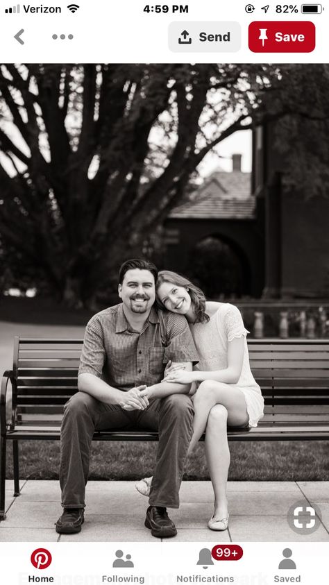 Bench Poses, Older Couple Poses, Older Couple Photography, Downtown Couple, Young Couples Photography, Prom Photography Poses, Shooting Couple, Christmas Poses, Older Couple