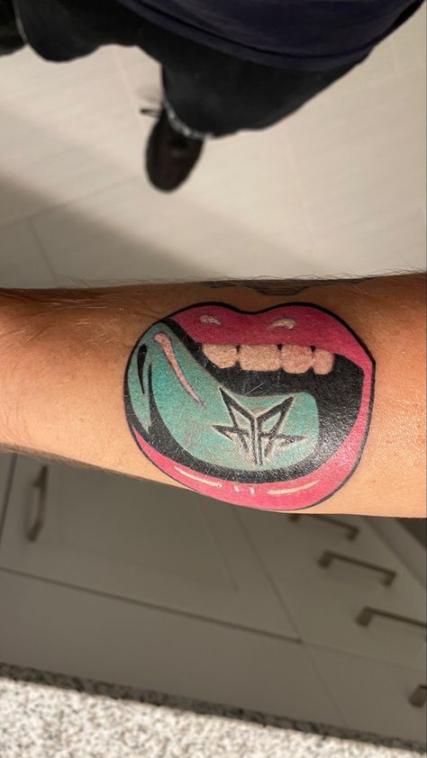 “Just Like You” album lips with New FIR logo on it Falling In Reverse Tattoos Ideas, Markiplier Tattoo, Falling In Reverse Tattoos, Reverse Tattoo, Falling In Reverse, Tattoos Ideas, Markiplier, Tattoo Inspo, I Tattoo