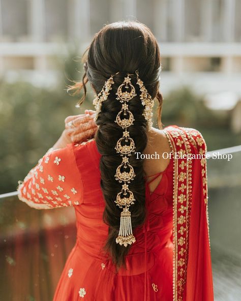 Complete your look with beautiful hair accessories - add a hairbraid or saharas (ear-chains) to add an elegant and traditional touch to your look ⚜️ Purchase our bestsellers online or message to view our wide variety of accessories available for pre-order. Hair: @facesbymanu Photo: @noazastudios #punjabibride #punjabibridaljewellery #sahara #earchains #desibride #indianbridal #bridaljewellery #hairbraid #torontomua #bramptonmua #destinationwedding #indianwedding #choora #chooda #choodac... Indian Hair Accessories, Small Wedding Decor, Hair Care Remedies, Cutwork Blouse, Birthday Girl Quotes, Punjabi Bride, Desi Bride, Cutwork Blouse Designs, Ear Chain