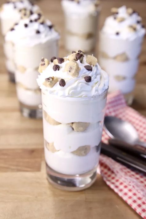 Cookie Dough Parfait, Cookie Dough Dessert Cups, Cookie Dough Mousse, Cheesecake Shooters No Bake, No Bake Cookie Dough Cheesecake, Trifle Cups, Cake Batter Cheesecake, Cheesecake Deserts, Cookie Dough Desserts