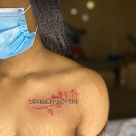 Baddie Tattoos Collar Bone, Baddie Chest Tattoo, Name Chest Tattoo Female, Chest Name Tattoo Female, Name Tattoo On Chest Female, In Between Chest Tattoo Female Black, Tattoo Ideas Female Collar Bone, Tattoo Ideas Realistic, Small Tattoo Stencils