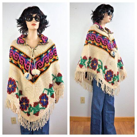 True Vintage 60s Handmade Fringe Knit Poncho - 70;s Psychedelic Knit Hippie Poncho - 60s Boho Festival Poncho #bohohippieponcho #70sThickHippiePonco #60sBohemianPonco https://etsy.me/2qAR9f6 70s Style Clothing, Poncho Outfit, Festival Poncho, Poncho Design, 60s Hippie, Crochet Mermaid, Knit Poncho, Halloween Crochet, Crochet Poncho