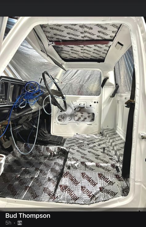 Square Body Stepside, Obs Ford Interior Mods, Obs Chevy Interior, Truck Interior Ideas, 80s Chevy Truck, Ford F150 Interior, Ford F150 Custom, Ford Crew Cab, Ford Highboy