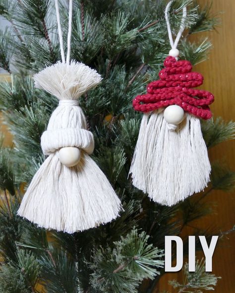 Christmas Crafts, Gnome Tutorial, Christmas ornament, recycled craft ideas, Christmas tree diy, yarn crafts, macrame for beginners, rope crafts, Gift ideas for Christmas, árbol de Navidad decorado, Weihnachten, Navidad, Natale, Santa Claus Tutorial, decoraciones de navidad, diy dwarf, Easy Macrame Christmas, Make Christmas Decorations, Easy Macrame, Macrame Plant Hanger Tutorial, Macrame Christmas, Diy Christmas Tree Ornaments, Homemade Christmas Decorations, Diy Christmas Decorations Easy, Recycled Cardboard