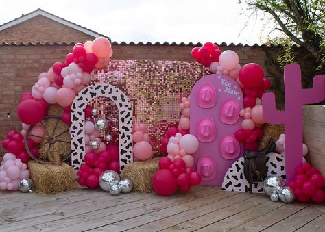 BALLOON DECOR AND EVENT STYLING | WILDER THAN THE WEST🤠🪩🌵💗🐄✨ Had so much fun creating this disco cowgirl look✨ - - - - - @shimmerandconfetti @theeventcollectivex… | Instagram Cowgirl Decor, Rodeo Party, Western Birthday, Rodeo Birthday, Cowgirl Look, Cowgirl Birthday Party, Disco Cowgirl, 27th Birthday, 13th Birthday Parties