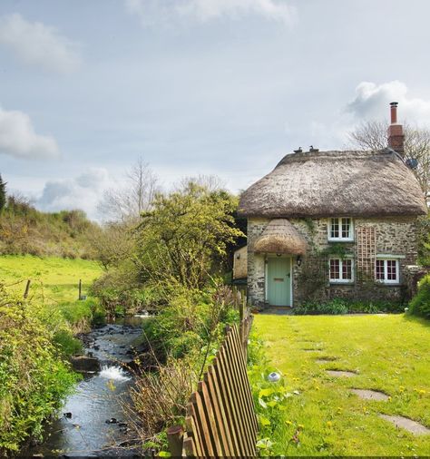 English Country Cottages, Cute Cottages, Thatched Cottage, Dream Cottage, Thatched Roof, Stone Cottage, Little Cottage, English Cottage, English Countryside