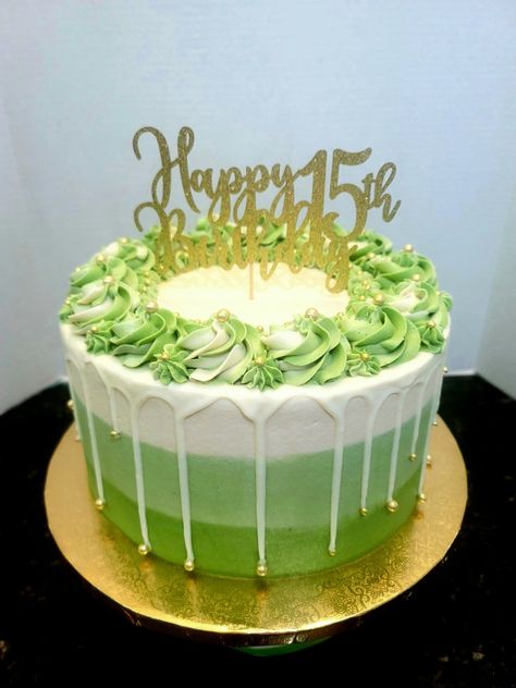 Ombre sage green cake Sage Green Cake, Green Birthday Cakes, Small Birthday Cakes, Music Cake, White Birthday Cakes, Photo Cake Topper, Chocolate Cake Designs, Cake Decorating Icing, 4th Birthday Cakes