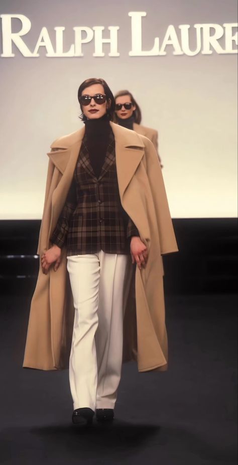 Social Outfits, 90s Americana, Ralph Lauren Runway, Classic Ralph Lauren, Ralph Lauren 90s, Ralph Lauren Fall, Lawyer Outfit, 90s Runway Fashion, 90s Looks