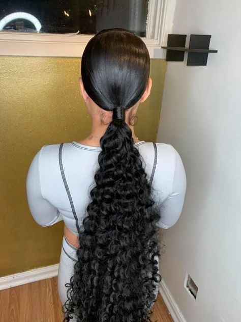 Wavy Sleek Ponytail, Low Pony Hairstyles, Fake Ponytail, Women Culture, Ponytail Ideas, Black Ponytail, Pony Hairstyles, Color Streaks, Weave Ponytail Hairstyles