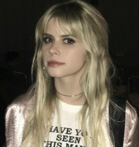 Brooke Maddox Icons, Brooke Maddox Aesthetic, Carlson Young, Pretty Hairstyles, Hair Looks, Hair Goals, Scream, Pretty Woman, New Hair