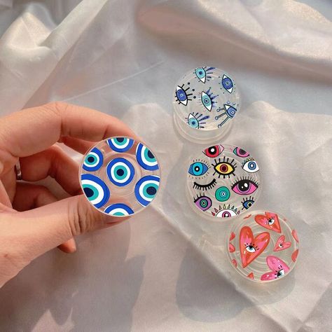 Evil Eye Popsocket, Phone Grips Diy, Popsockets Diy Paint, Evil Eye Stuff, Eye Abstract, Artsy Phone Cases, Mirror Keychain, Eye Phone Case, Capas Samsung