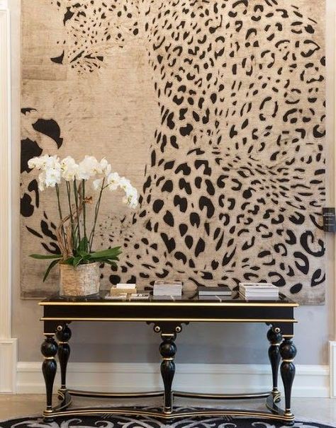 Nails Cheetah, African Decor, Cheetah Print, Trending Decor, Interior Inspiration, Home Deco, Console Table, Home Design, Decor Inspiration