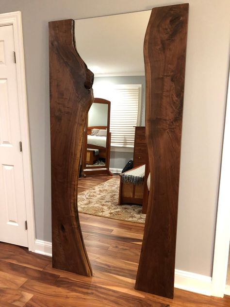 Large Leaning Mirror, Wood Working Projects, Wood Resin Table, Wood Interior Design, Live Edge Furniture, Log Furniture, Wood Project, Beginner Woodworking Projects, Live Edge Wood