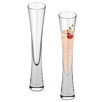 Best Wine Glasses, Bar Remodel, Champagne Accessories, Expensive Champagne, Plastic Champagne Glasses, Wine Decanters, Fun Wine Glasses, Wedding Champagne Glasses, Glass Champagne