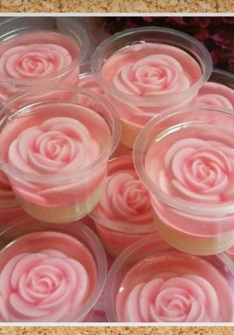 Rose Desserts, Crowd Desserts, Desserts For Parties, 3d Jelly Cake, Biscuit Pudding, Jelly Flower, Resipi Kek, Jelly Desserts, Gelatin Recipes