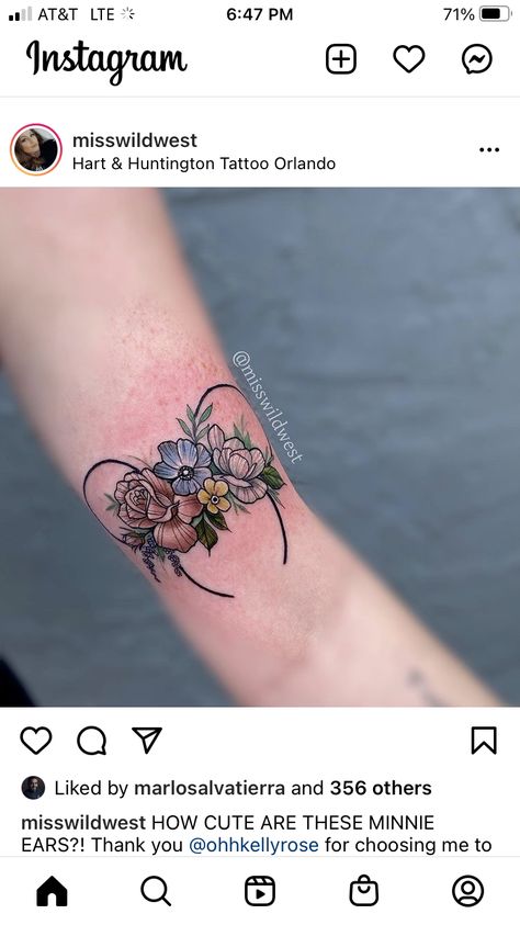 Disney Sunflower Tattoo, Mickey Flower Tattoo, Minnie Ear Tattoo, Black Disney Tattoos, Disney World Tattoo Ideas, Disney Ears Tattoo, Floral Mickey Tattoo, Minnie Ears Tattoo, Mickey Ear Tattoo