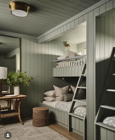 Kids Bunk Room Ideas, Green Coastal Bedroom, Bunk Room Ideas, Cherry House, Bunk Bed Room, Bunk Beds Boys, Green Cabin, Kids Shared Bedroom, Girls Rooms