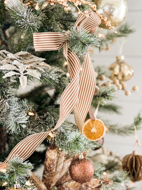 Terracota Christmas Tree, Ticking Stripe Christmas Tree, Brown Ribbon Christmas Tree, Neutral Gingerbread Christmas Tree, Terracotta Christmas Tree, Striped Ribbon Christmas Tree, Rust Christmas Decor, Terracotta Christmas Decor, Christmas Tree Decor Ideas 2023 Trends