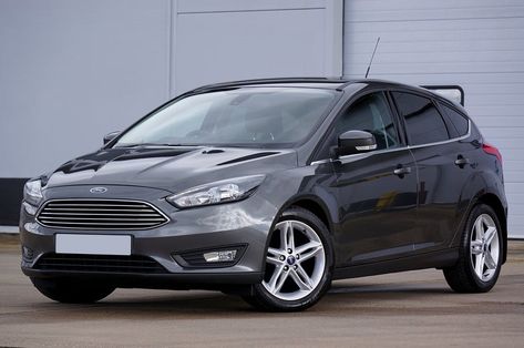 Grey Ford Focus Hatchback Best Cars For Teens, Ford Focus Hatchback, Car Leasing, Web Design Websites, Cars Photography, Dubai Cars, Car Loan, Hybrid Cars, Hatchbacks