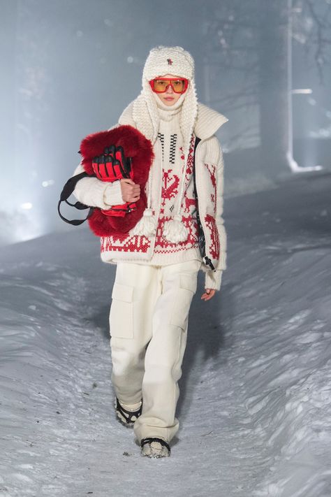 Moncler Grenoble Fall 2024 Ready-to-Wear Collection Alpine Chic, Moncler Grenoble, Fall 2024 Fashion, 2024 Fashion Trends, Snowy Forest, St Moritz, Fall Winter 2024, Print Trends, 2024 Fashion